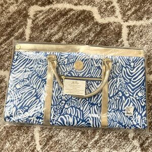 NWT Lilly Pulitzer Garment Bag!